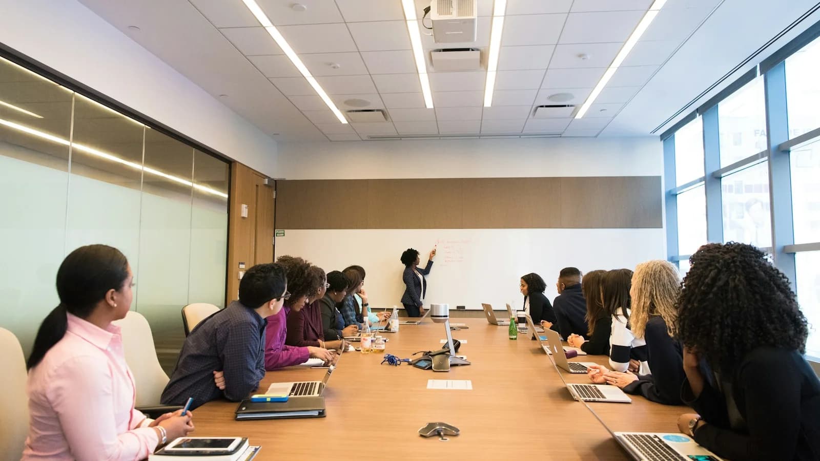 How to Hire Employees in the Philippines: A Complete Guide for Foreign Employers
